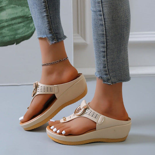 Stylische und stützende orthopädische Wintersandalen
