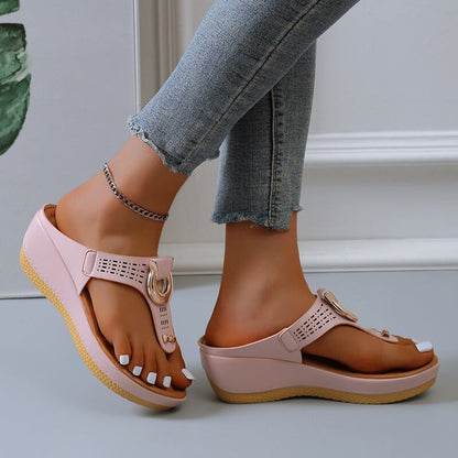 Stylische und stützende orthopädische Wintersandalen