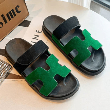 Stützende und modische orthopädische Wintersandalen