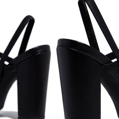 Schlanke und stützende orthopädische Sommer-Heels