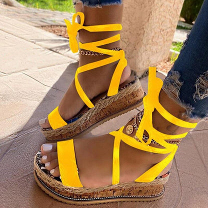 Bequeme und haltbare orthopädische Wintersandalen