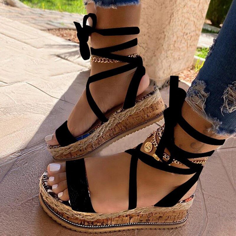 Bequeme und haltbare orthopädische Wintersandalen