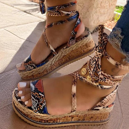 Bequeme und haltbare orthopädische Wintersandalen