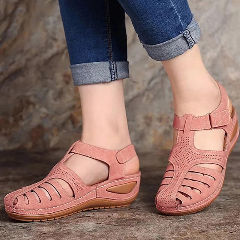 Unterstützende, modische, orthopädische Sommersandalen