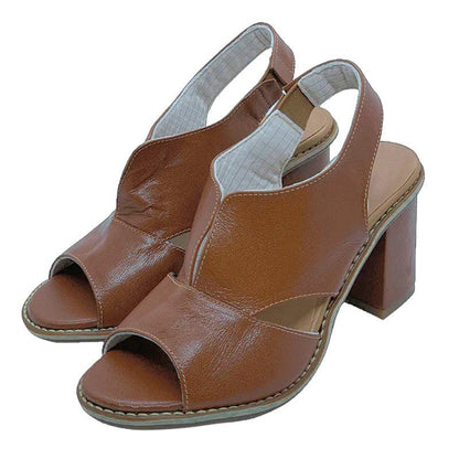 Moderne und stützende orthopädische Wintersandalen