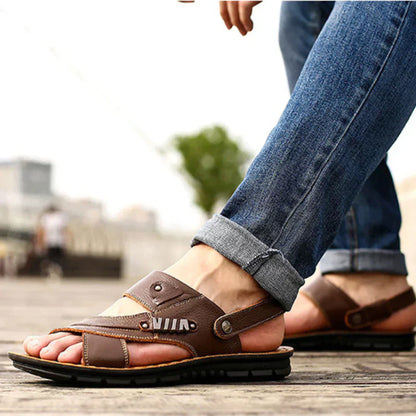 Maßgeschneiderte stützende orthopädische Wintersandalen