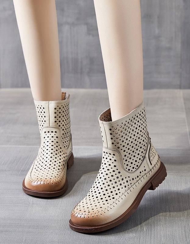 Moderne und stützende orthopädische Winterstiefel