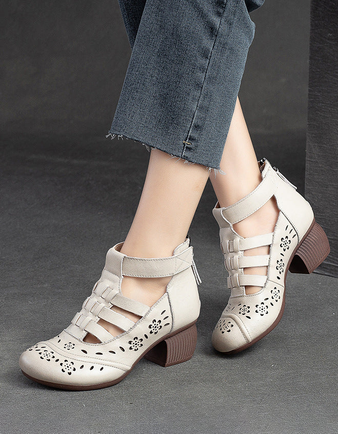 Stützende und vielseitige orthopädische Sommersandalen