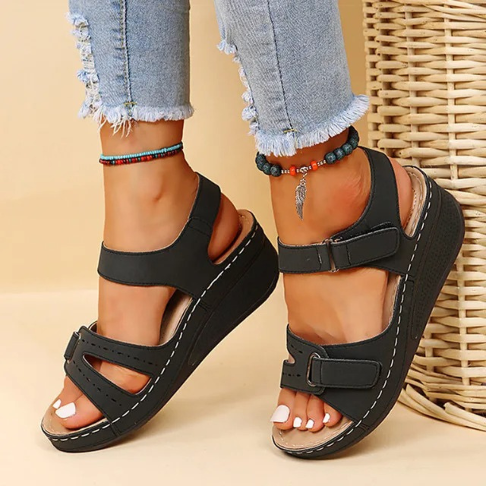 Bequeme und modische orthopädische Wintersandalen