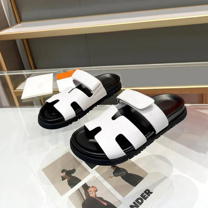 Unterstützende, modische orthopädische Wintersandalen