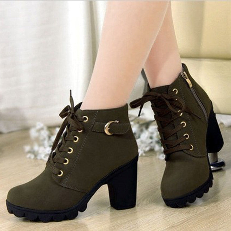 Unterstützende orthopädische Sommer-Heels
