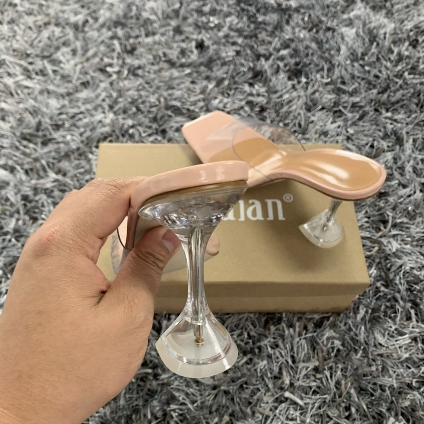 Bequeme und modische orthopädische Sommer Heels