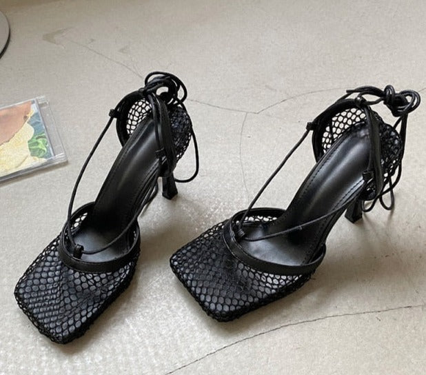 Maßgeschneiderte und bequeme orthopädische Sommerschuhe