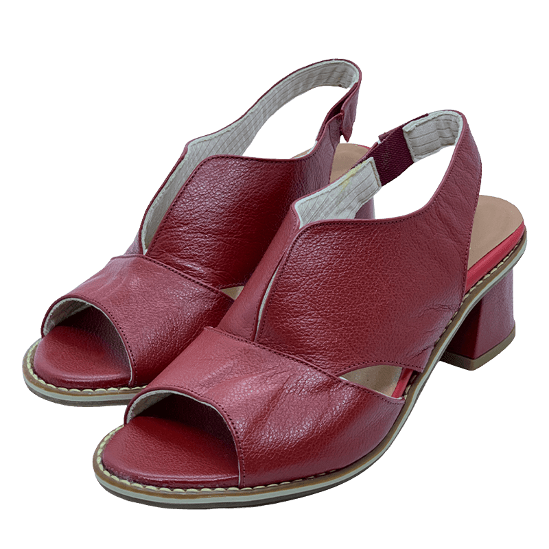 Moderne und stützende orthopädische Wintersandalen