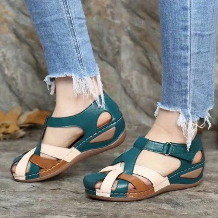 Stützende und vielseitige orthopädische Wintersandalen