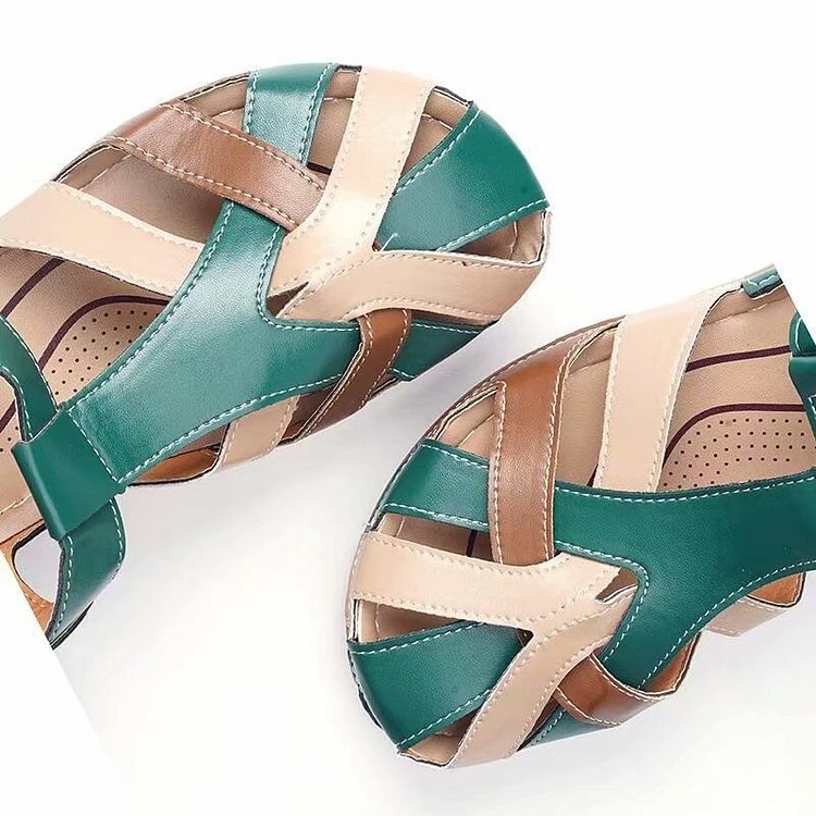 Stützende und vielseitige orthopädische Wintersandalen